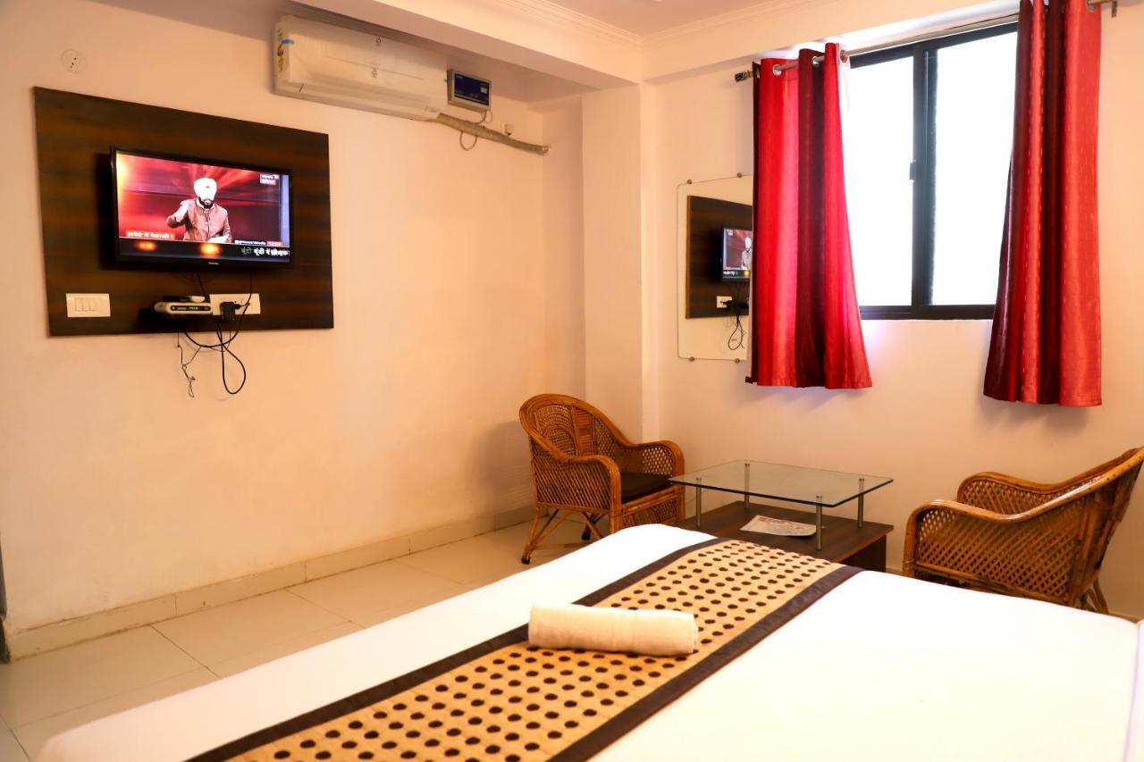 Orchid Hostel Risikés Kültér fotó