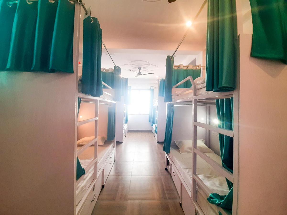 Orchid Hostel Risikés Kültér fotó