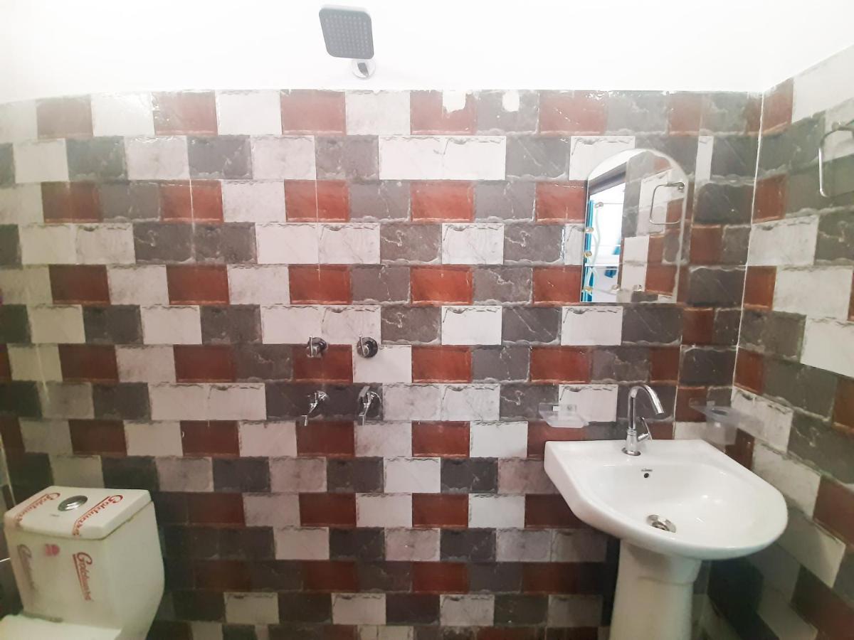 Orchid Hostel Risikés Kültér fotó